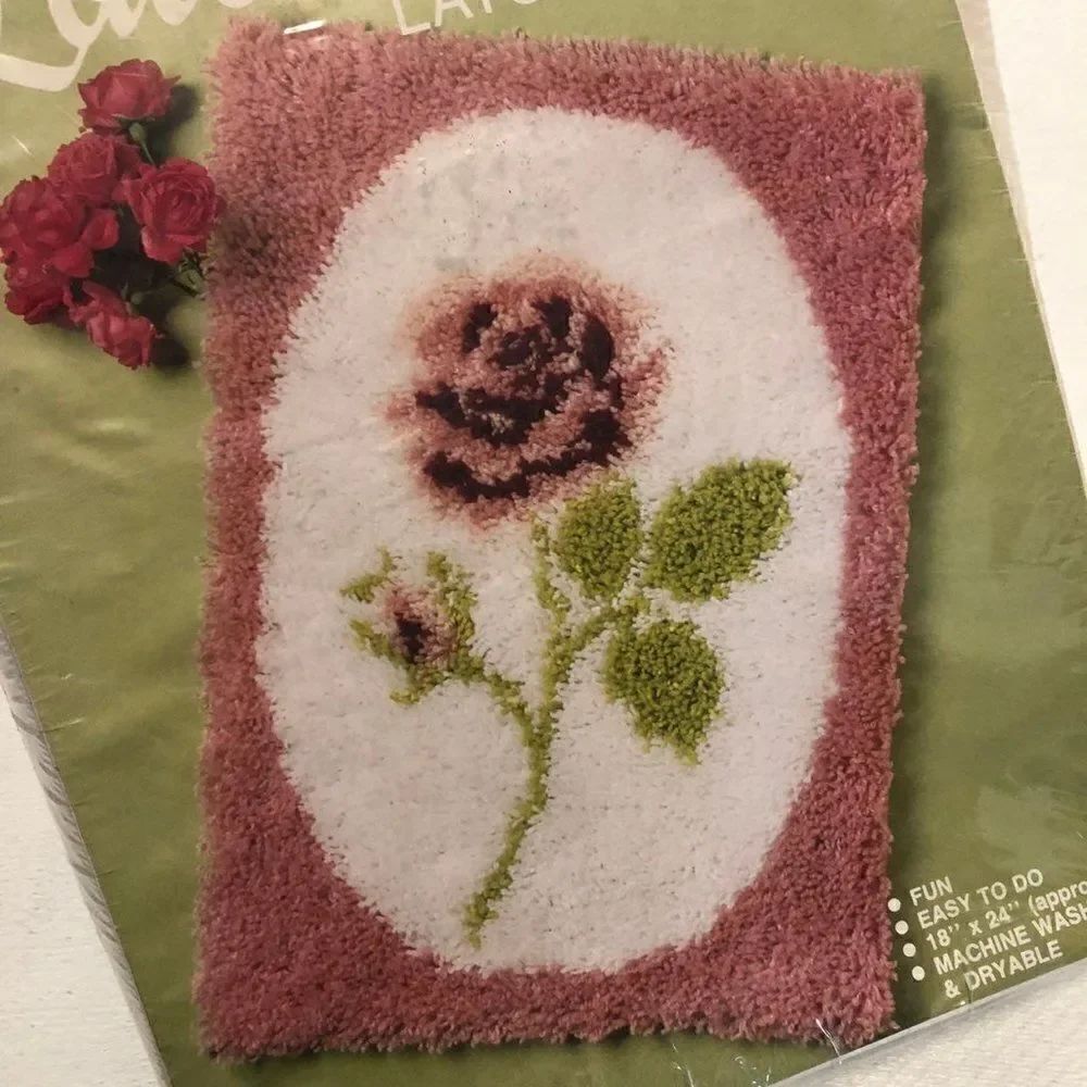 Latchmaker Hook Kit Rose Mat 18 x 24 - Picture 2 of 5